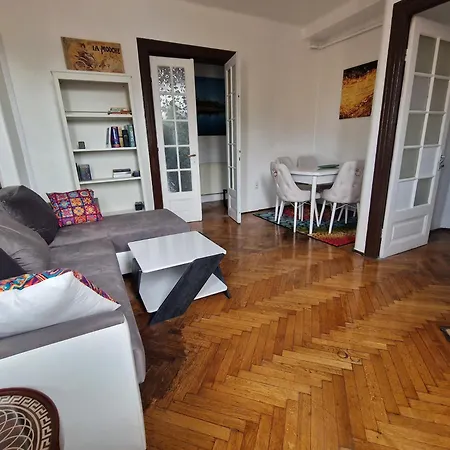 Apartment Homesweethome Carol Park Bucharest